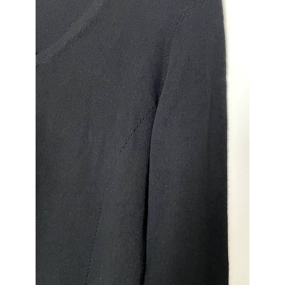 Real Clothes Silk Cashmere Blend Classic Black Vneck Sweater Size Small G7 - Picture 9 of 13